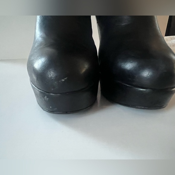 Stuart Weitzman Black Leather Wedge Knee-High Boots (9) - Picture 15 of 16
